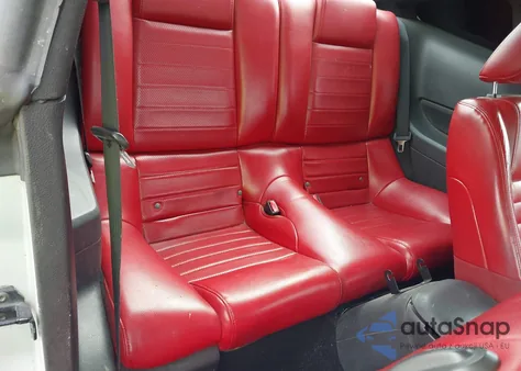 2005 Ford Mustang Gt Deluxe/Gt Premium z USA, uszkodzony, nr VIN 1ZVFT82H055114798